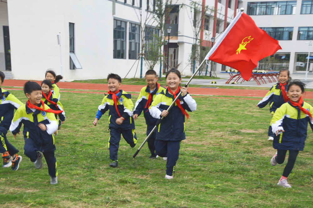 来安县永阳小学开展庆祝第72个建队日主题活动