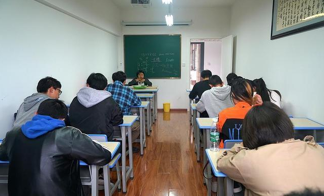 教育部传来好消息，专科生免试上本科，预计2022年开始实行