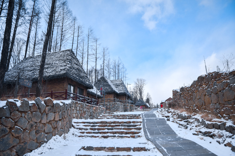 冰雪总动员，玩转长白山：一山一水，体验“世界级”冰火两重天