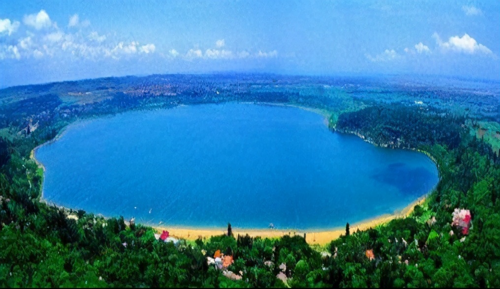 茂名旅游景点大全,茂名旅游景点大全介绍中国第一滩