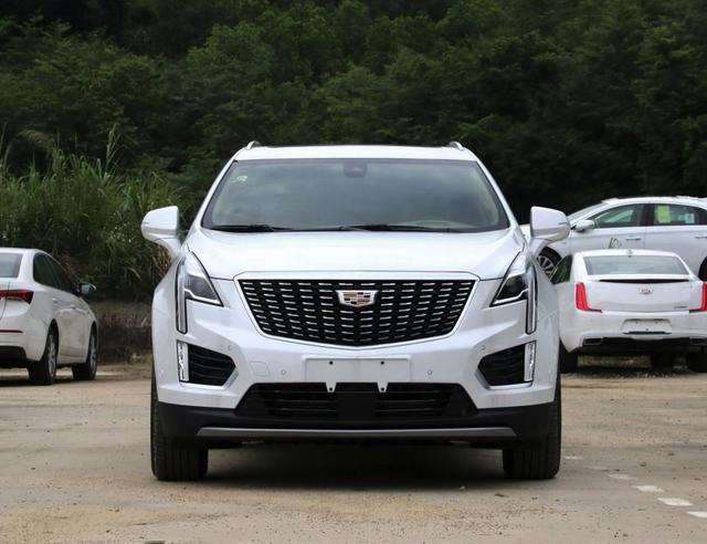 预算43万，凯迪拉克XT5和雷克萨斯RX档次谁高？车主一语道破