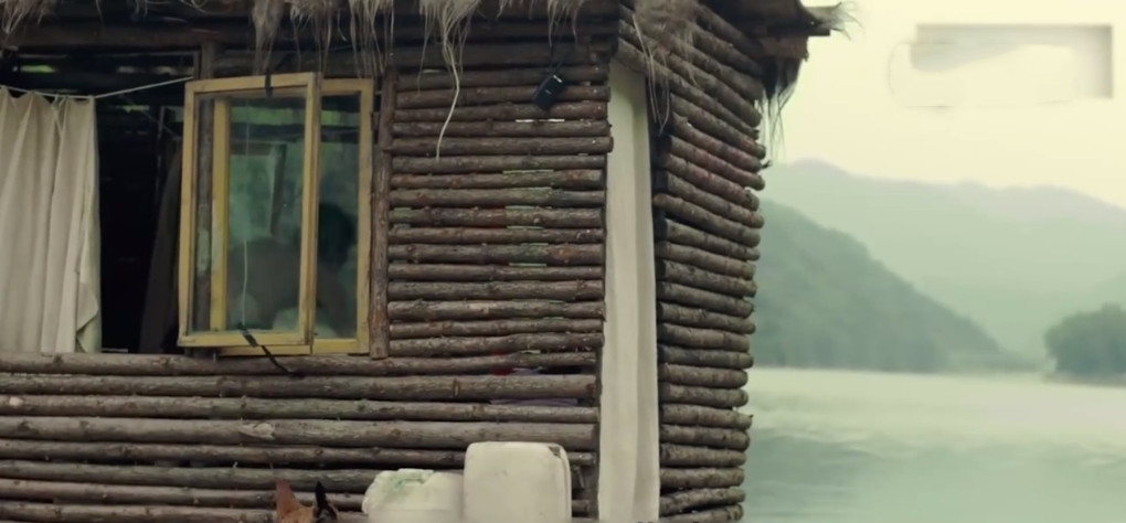 男子因漂亮媳妇无法怀孕,竟将其囚禁牟利,终遭反杀——《漂浮》