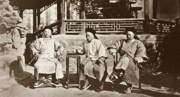 “白虎”是什么？晚清首富胡雪岩，死前告诫子孙：勿近白虎