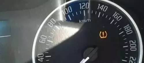 仪表盘上这10种故障指示灯亮起时，请马上停车！