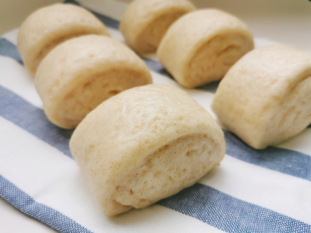 立冬了，早餐吃粗粮更健康，7款粗粮面食，简单省事，松软有营养