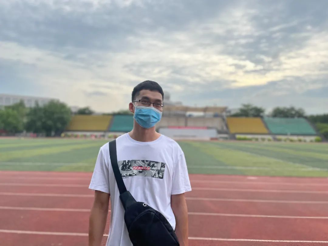 广西考生唐尚珺，今年第13次高考，考了多少分？被哪所大学录取了