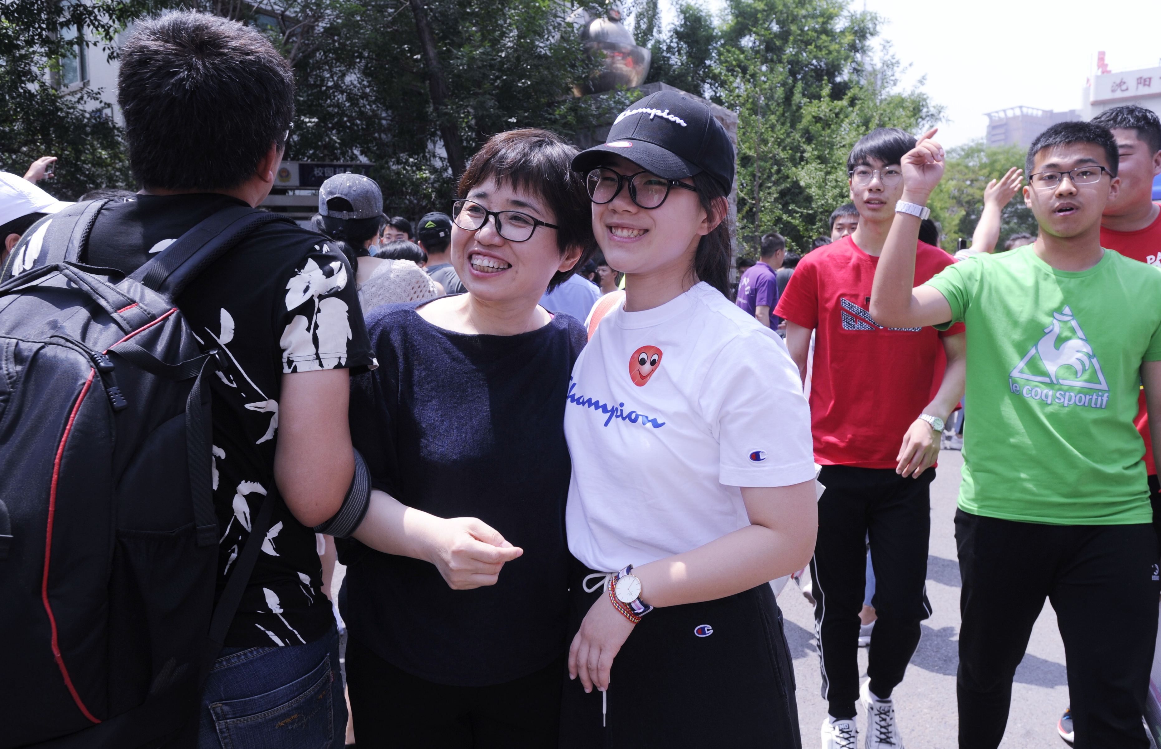 辽宁高考作文青春爱国主题 考生：题熟悉，答得顺