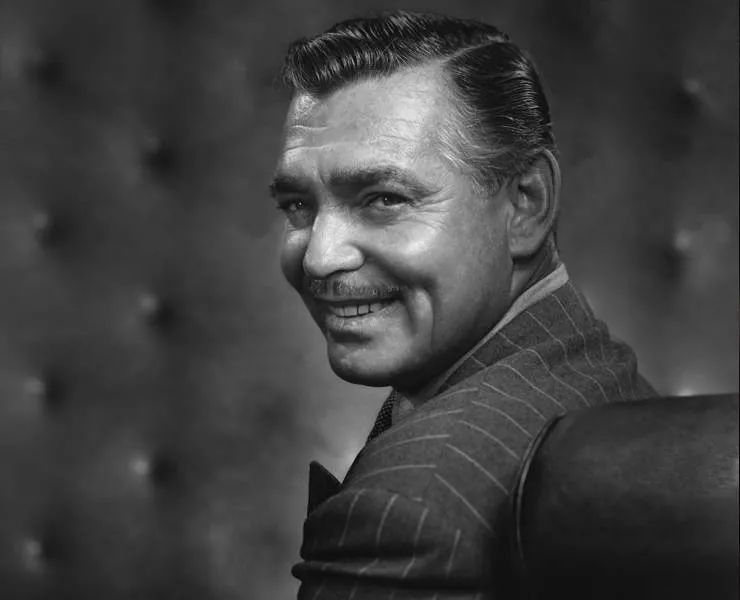 “摄影界伦勃朗”，拍下无数伟大的时代面孔，每一张都充满了故事