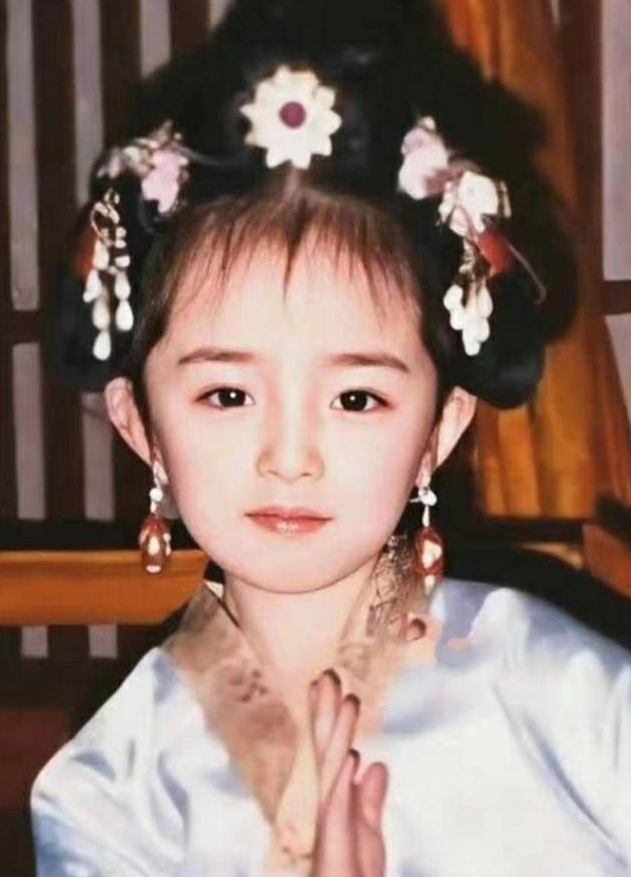 杨幂的豪放情史：征服3名男星，成为50亿资本大佬，自称前任人脉