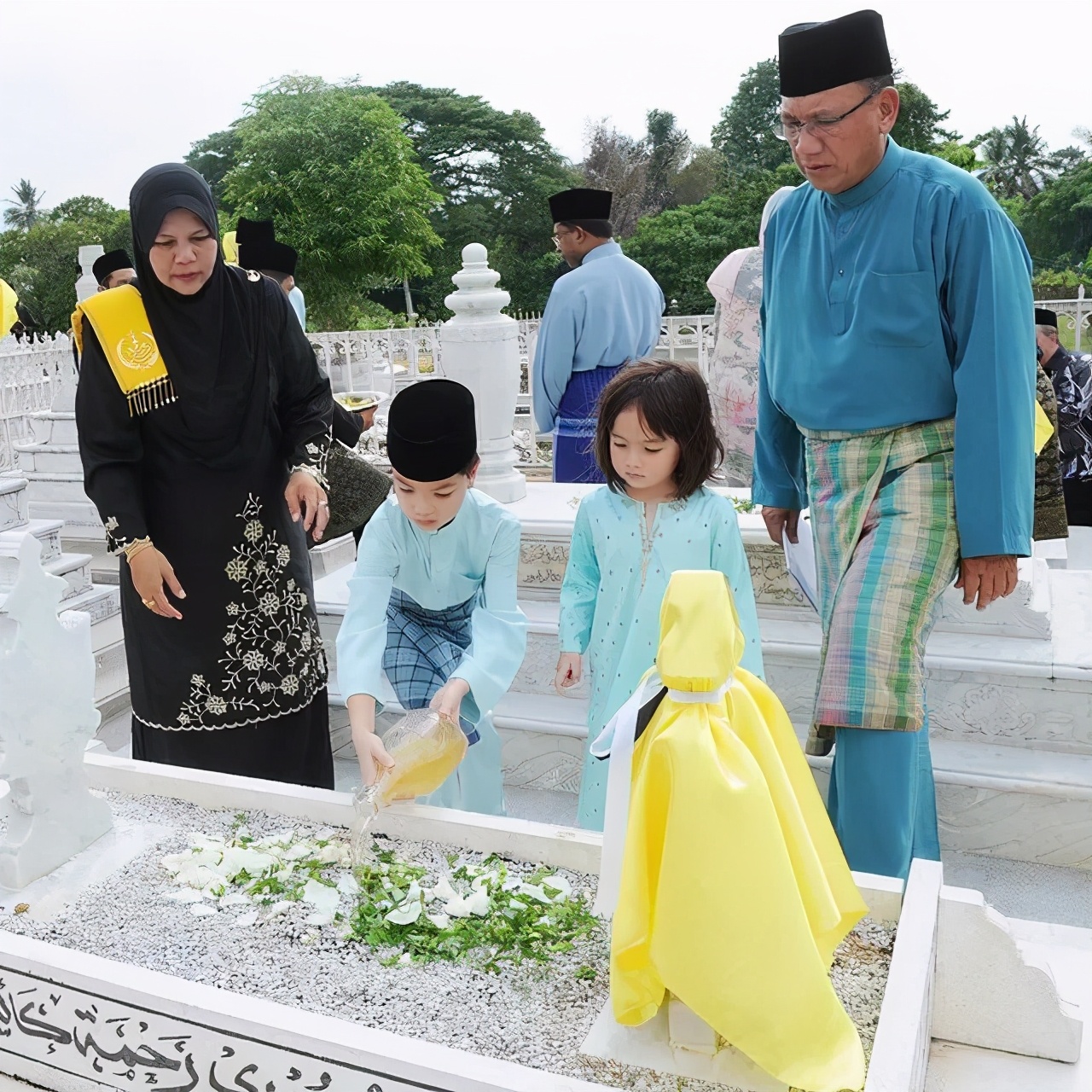 皇家共享小公主(马来西亚王室最受宠的小公主)