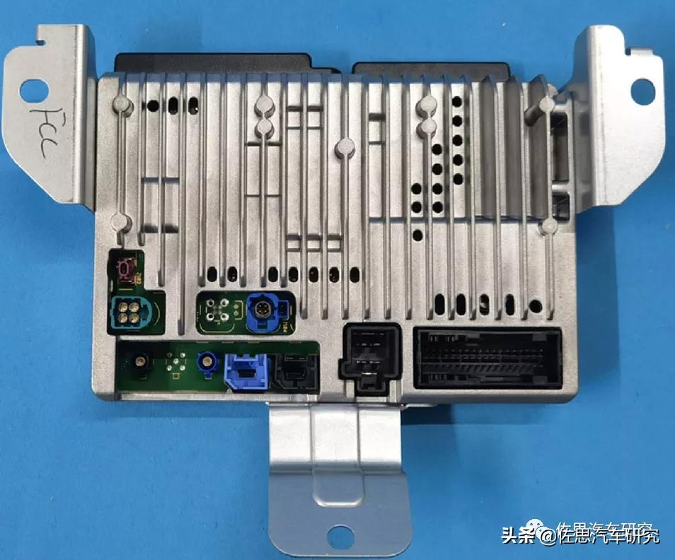 德赛西威新增福特大客户,福特顶级车机拆解