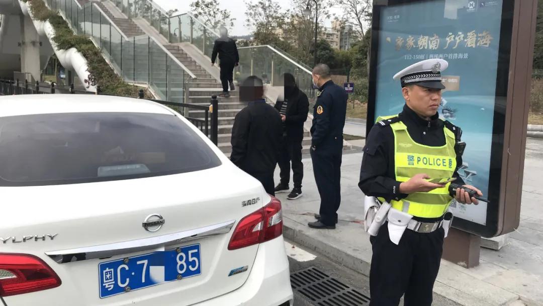 网约车司机不是随便能当，没有相关证件即属违法！这些司机已损失好几万！