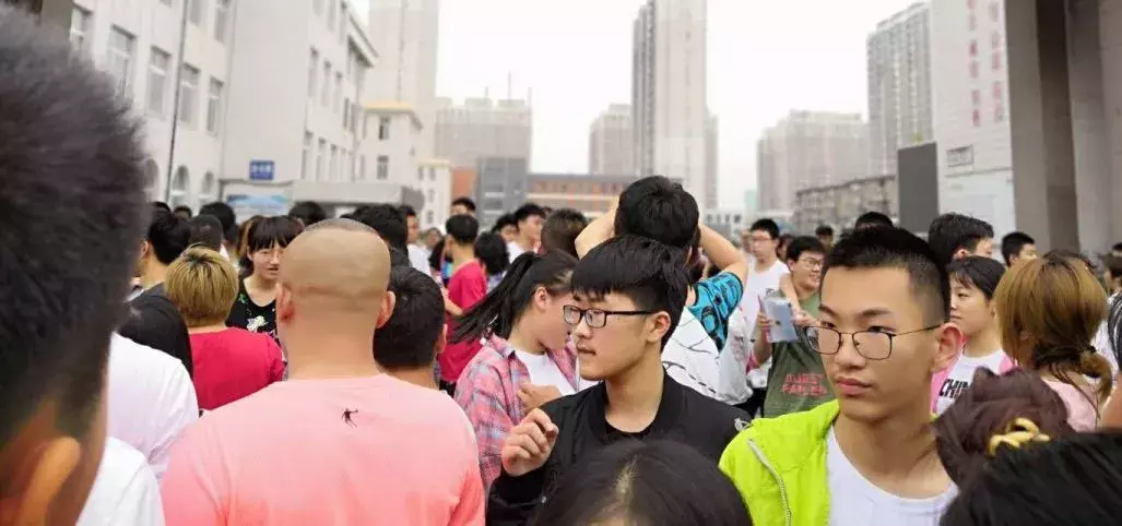 2019丹东中考：1万多丹东学子人生第一大考，好运