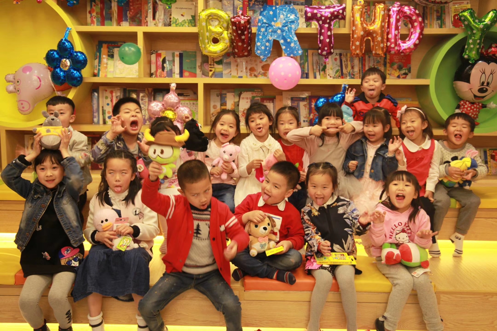 安妮花成都航空港校区被授予剑桥CICE英语双流区考点