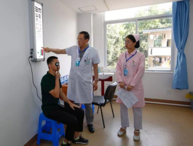 500分左右就能被录取的5所军校，毕业就是铁饭碗，适合中等生