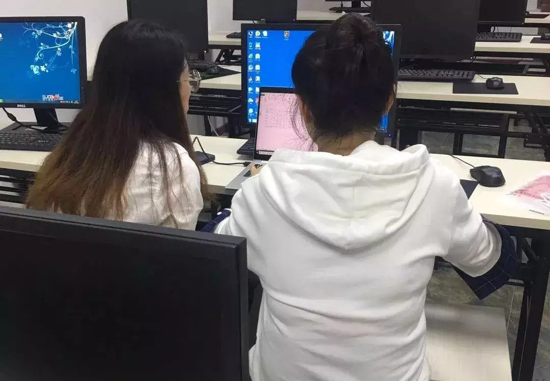 “老师，学不会怎么办？”看重庆大学城北大青鸟学员如何成功逆袭