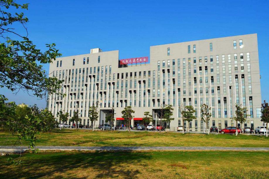 仅次于哈工大和西工大的合肥工业大学，实力雄厚，全国排名48名