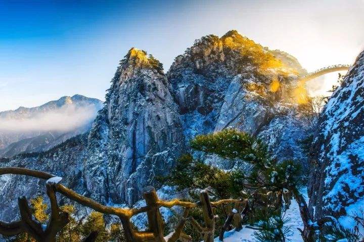 景区主打品牌:大别主峰 天然氧吧--天堂寨,天堂寨风景区位于大别山