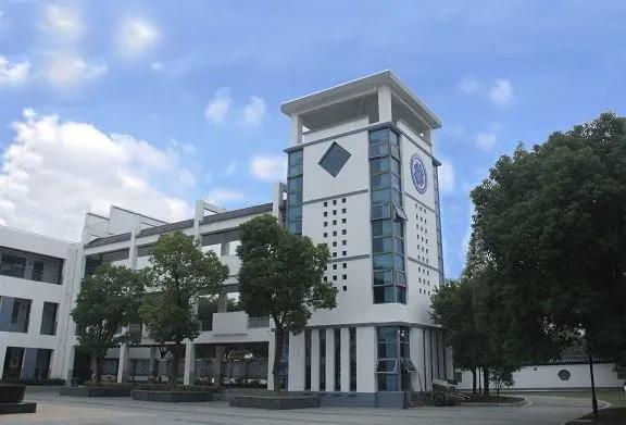 昆山城西这所牛校，实行“小班化、双师制教育模式”