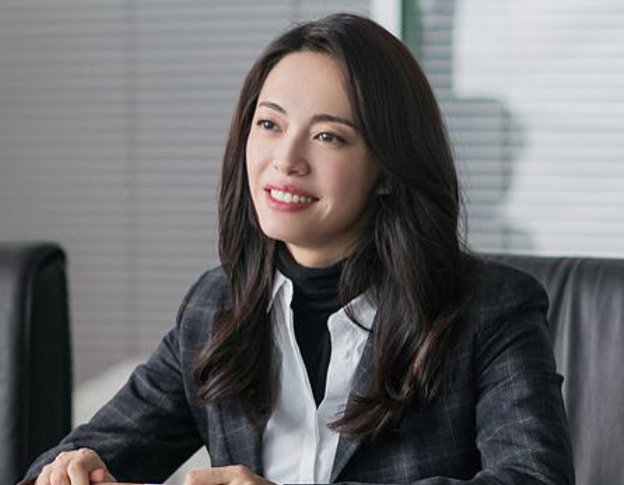 从明星到职场精英都青睐的三款发型，瘦脸又显气质，减龄又时尚