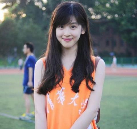 浙江大学混血校花火了，撞脸安妮海瑟薇，中文名字让人喊不出口