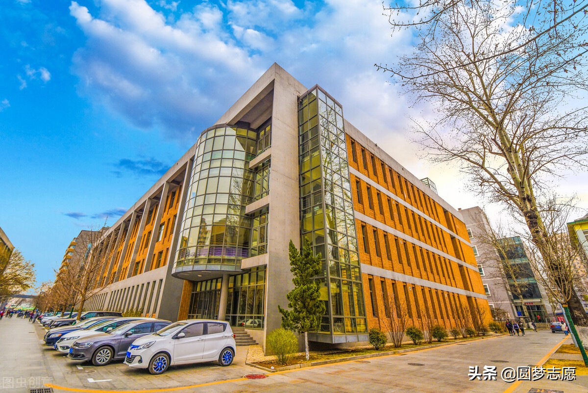 英语大学（顶尖外国语大学实力对比）