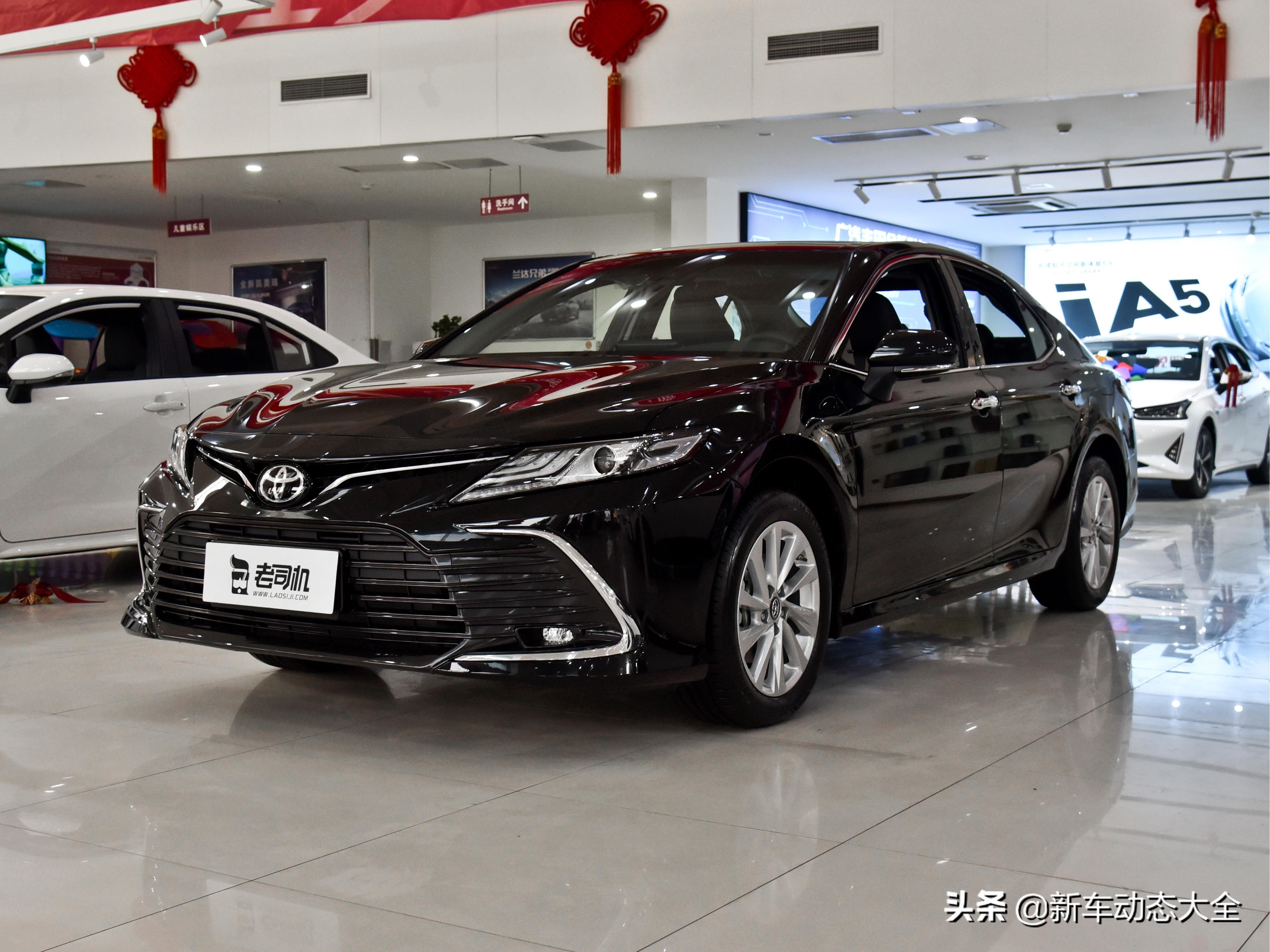 养车不贵皮实毛病少，日系家用B级车17.98万起，实拍丰田凯美瑞