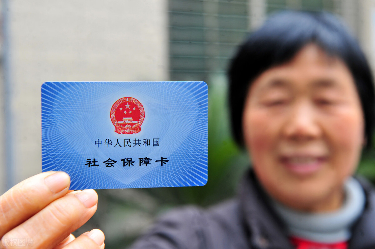 农村养老保险一年交6000元(农村养老保险一年交6000元是多少)