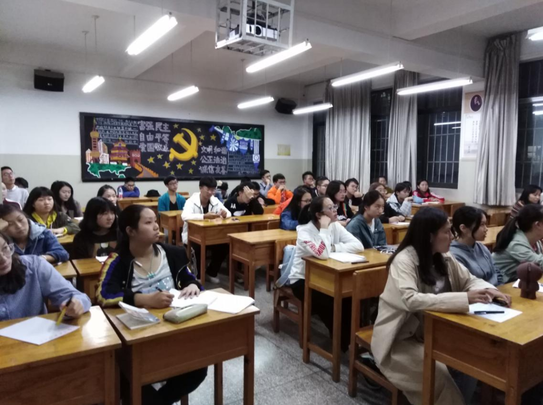 外卖小哥高考623分，查完分数后，仍淡定送外卖