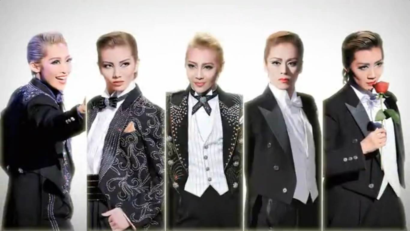 宝冢歌剧团｜top男役的王座之下，是400位少女十余年的青春献祭