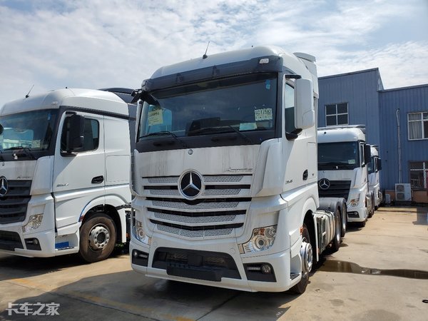 看完这台奔驰阿克托斯牵引车你心动了吗(奔驰阿克托斯 牵引车)--知识