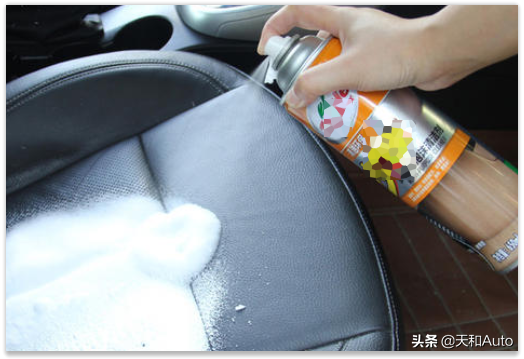 汽车顶棚的常见清理方式：喷涂泡沫覆皮改装，操作中需要注意什么