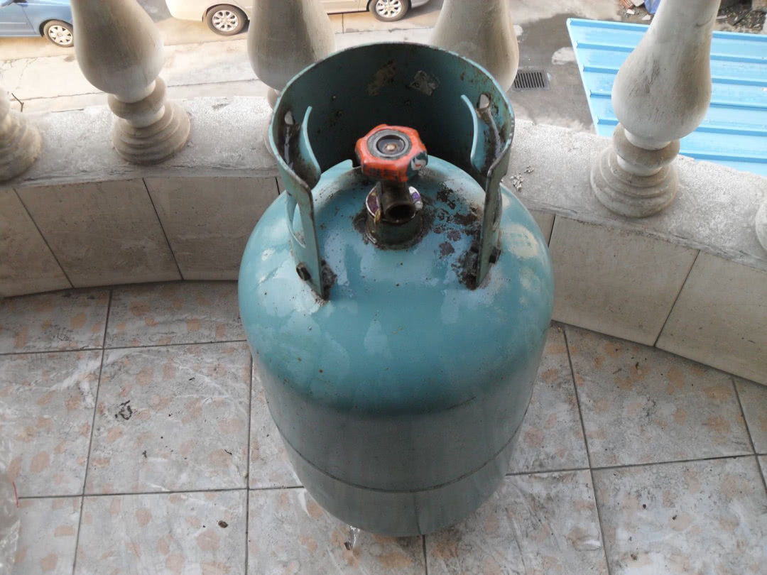 妻子被奸杀，丈夫“承认”罪行，19年后法院重新审理：此案有冤情