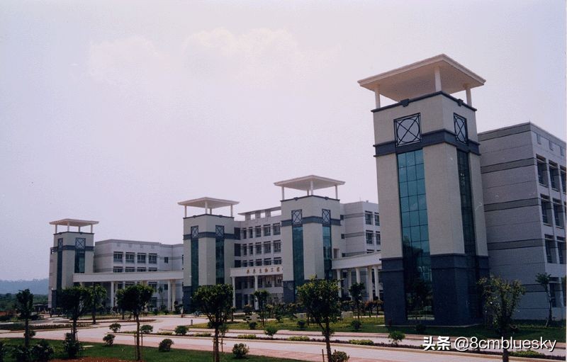 学医不一定非医科大学不可（二）