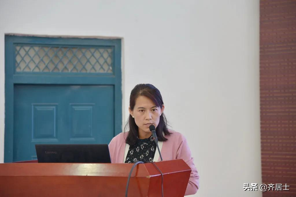 华亭一中召开了2021届高考经验总结暨2022届高考备考推进会