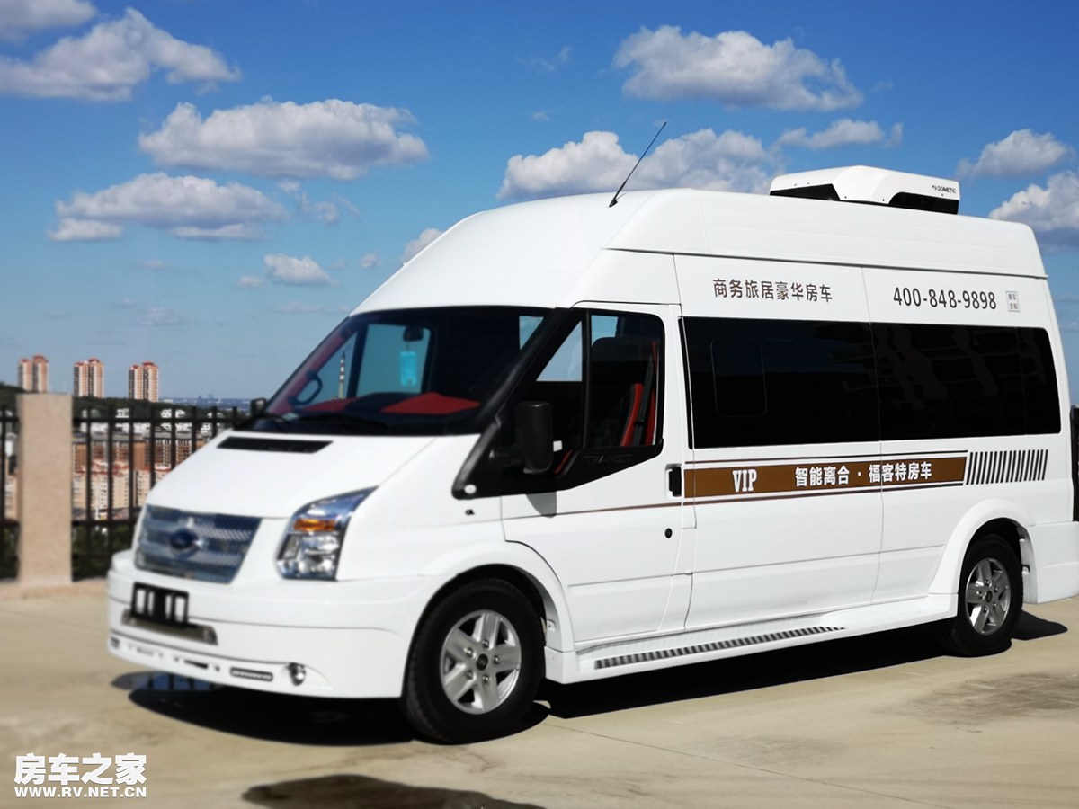 江铃福特逸途商旅车，一款可以睡觉的商务车
