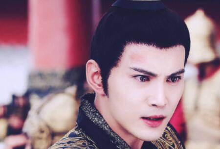 古代美男大多"剑眉星目",就算你没有星目,最起码得有剑眉吧