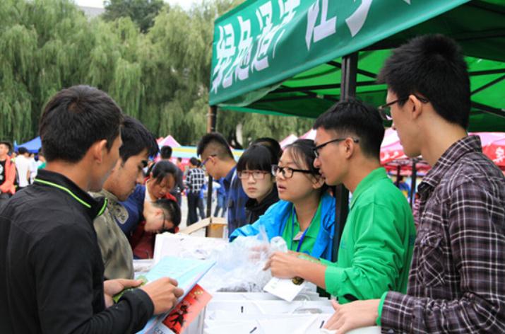 大学生入学时要不要迁户口？过来人说出门道，聪明大学生早做准备