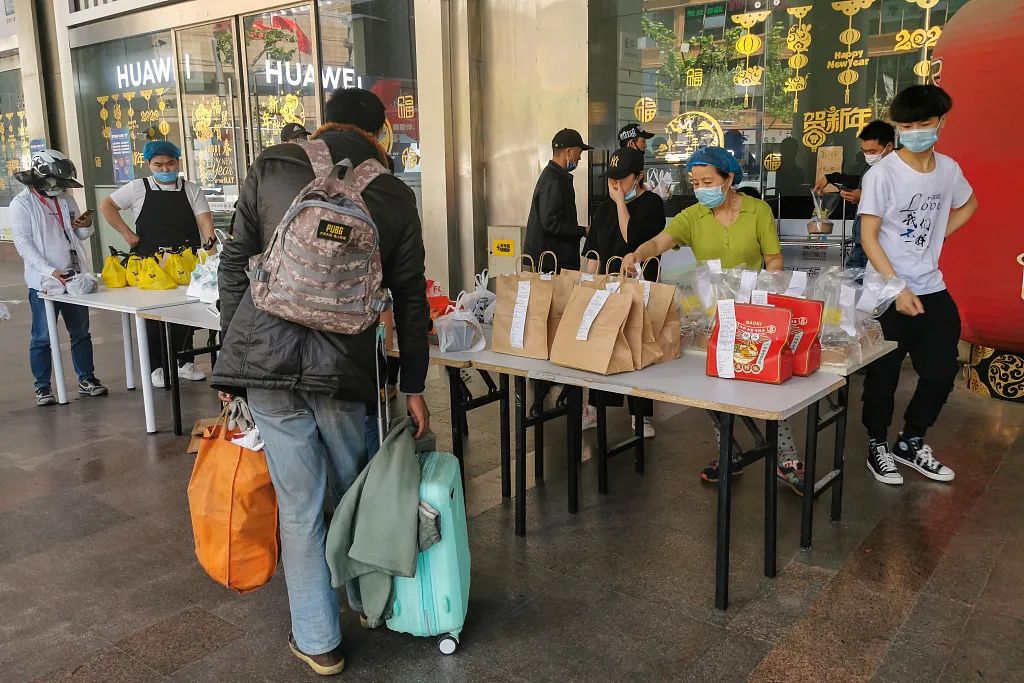 长期点外卖，塑料盒会对人体有害吗