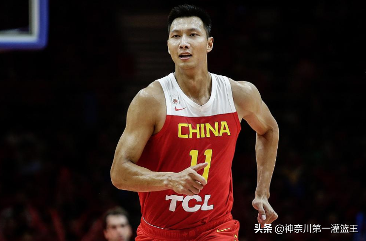 易建联CBA年薪(易建联已经处在退役边缘！NBA生涯5年，他每年能领到多少退休金？)