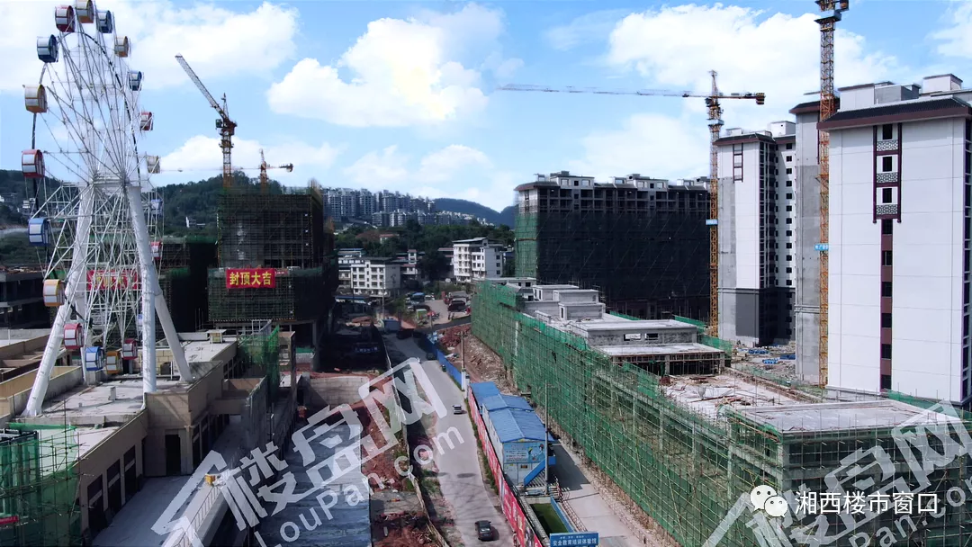 你知道学校门口一家文具店年收益能达到多少吗？答案绝对吓到你