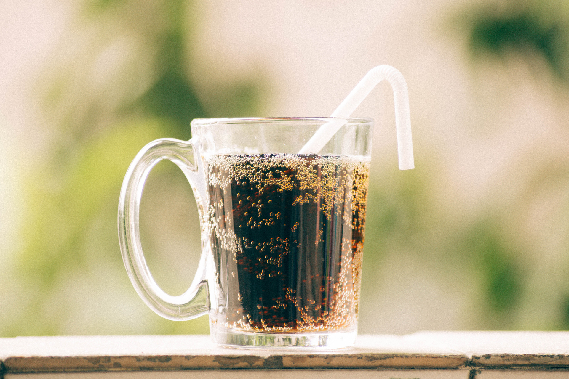 春天是长高黄金期，这些食物会“偷”走娃的身高，孩子爱吃也别买