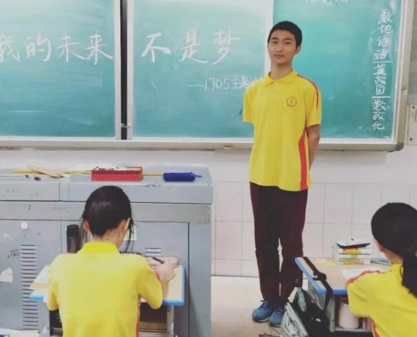 湖南男孩707分考上清华，看完他的经历，才明白家庭教育的重要性