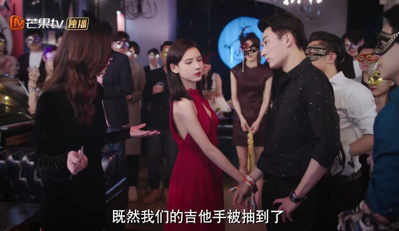 “当夜晚完成”第一次播出，刘雪怡和张耀伟太高了，但很多明星都不清新。