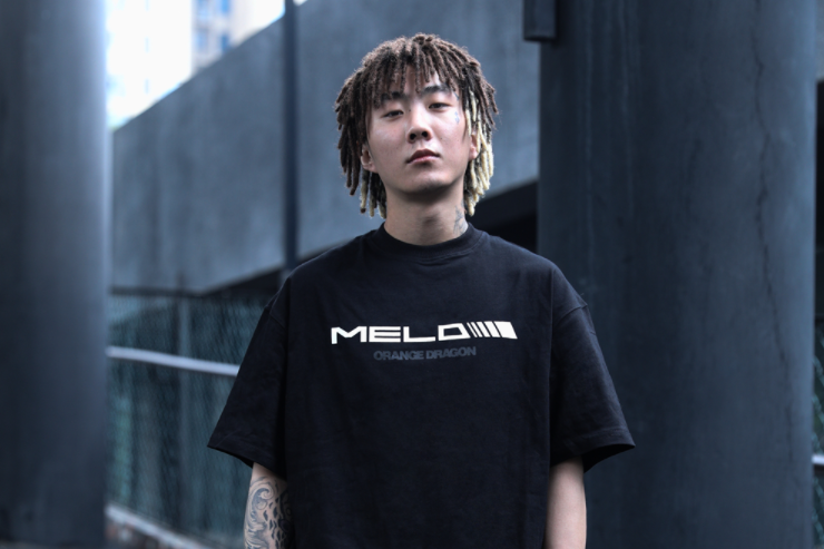 Jony J联名T恤被骂割韭菜，rapper的潮牌中有“黑店”吗？