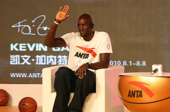 李宁和哪些nba球星合作(签约中国品牌的NBA球星：李宁1亿签韦德，最后1个资深球迷才知道)