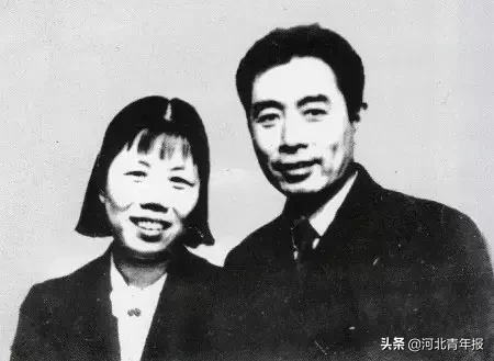 周总理逝世43周年，重温他与妻74封情书，他们的情话让人泪流满面