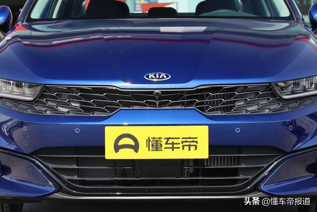 新车 </p><p>　　 将溜背进行到底，实拍东风悦达起亚全新一代K5凯酷