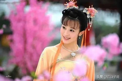 10大“秘史美人”今昔对比，有人改名退圈，有人成导演“小女友”