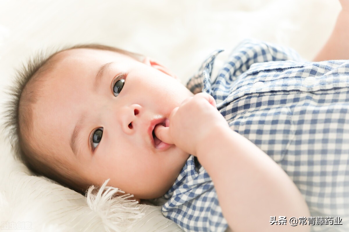 婴儿也会长痘痘?是什么原因引起的呢?